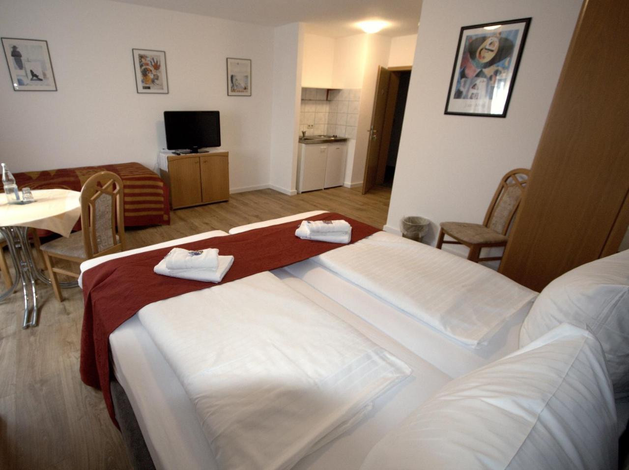 Hotel Leo Muehlhausen Exteriér fotografie